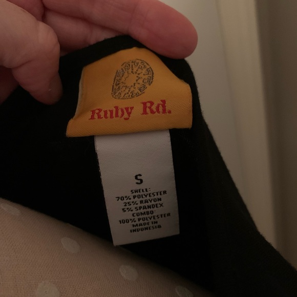 Ruby Rd Tunic Top - Picture 5 of 5